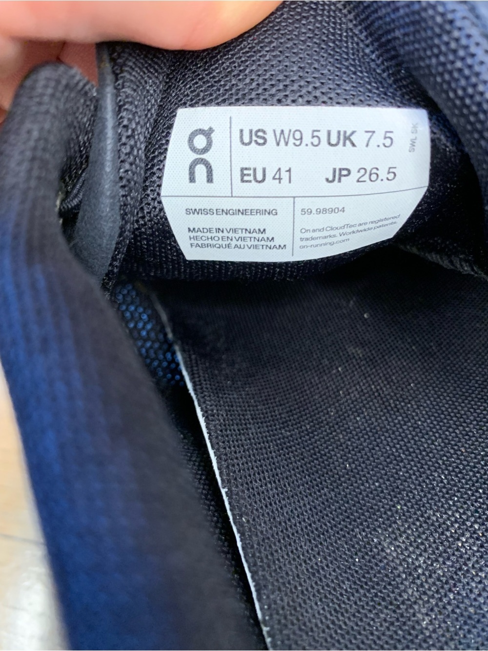 On Cloud Black Women's Sneakers - Size 9.5 - Picture 8 of 8